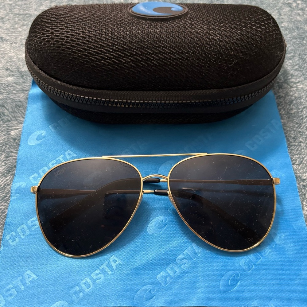 Costa Aviator Style Sunglasses Gold Frame with Black Lenses